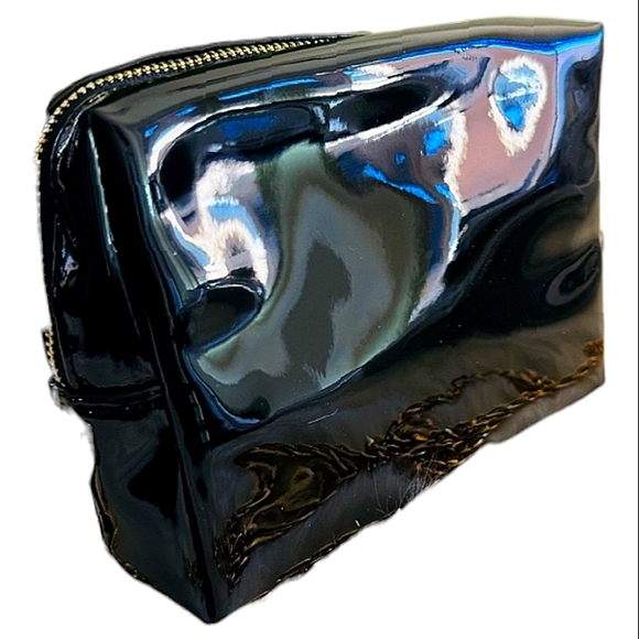 YVES SAINT LAURENT BLACK  PATENT LEATHER CLUTCH COSMETIC  POUCH  NWT - Picture 3 of 6